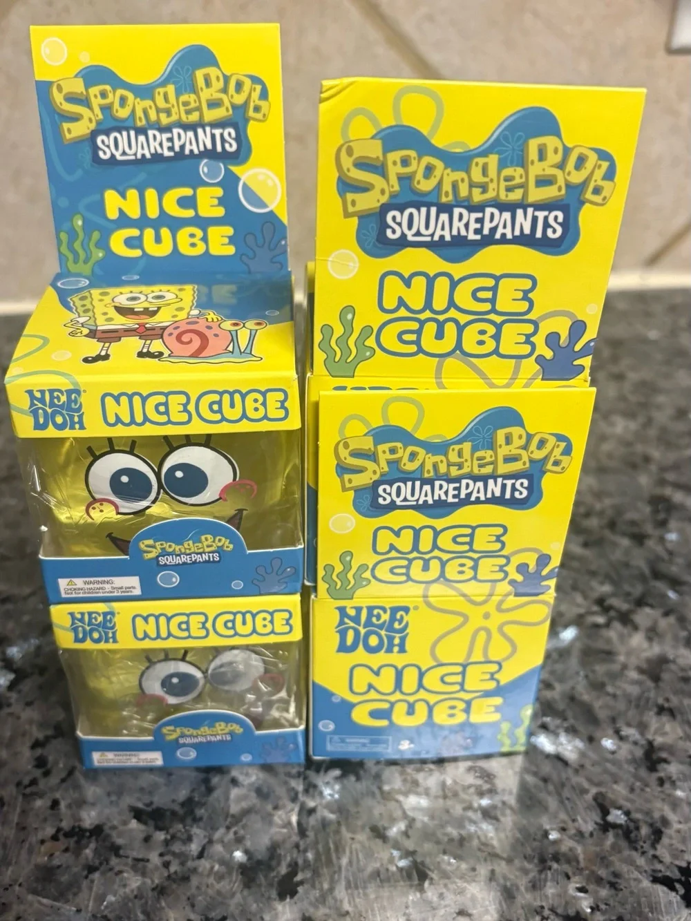 SPONGEBOB SQUAREPANTS NICE CUBE SUGAR MATERIAL YELLOW COLOR SQUISHY TOY